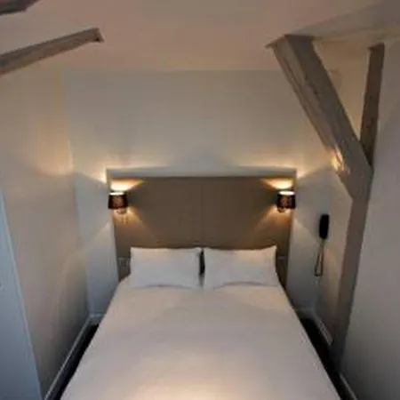 Hotel Henri Iv