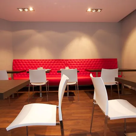 Hotel Henri Iv La Rochelle (Charente-Maritime)