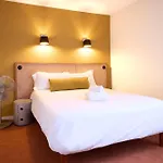 Hotel Henri Iv
