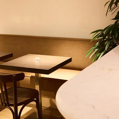 Henri Iv Hotel