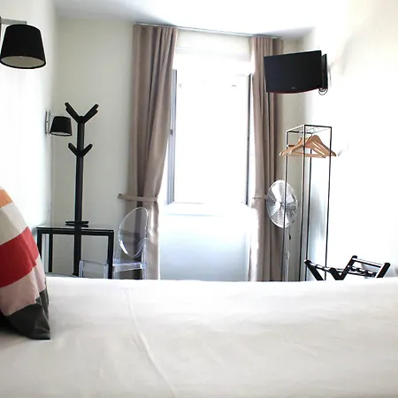Hotel Henri Iv 2*
