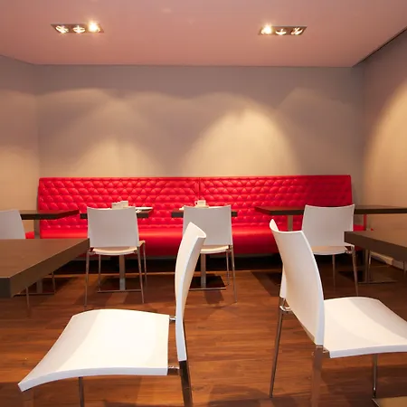 Henri Iv Hotel 2*