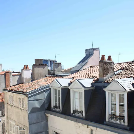 オテル アンリ Iv 2* ラ・ロシェル