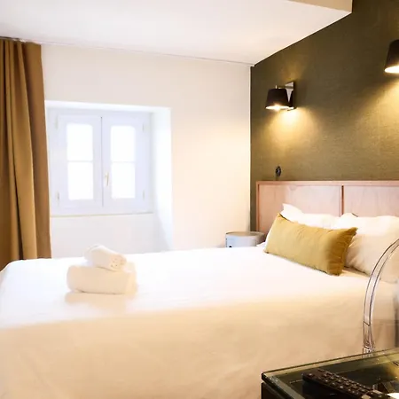 Hotel Henri Iv 2*