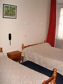 Henri Iv Hotel