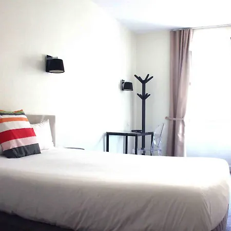 Hotel Henri Iv 2*