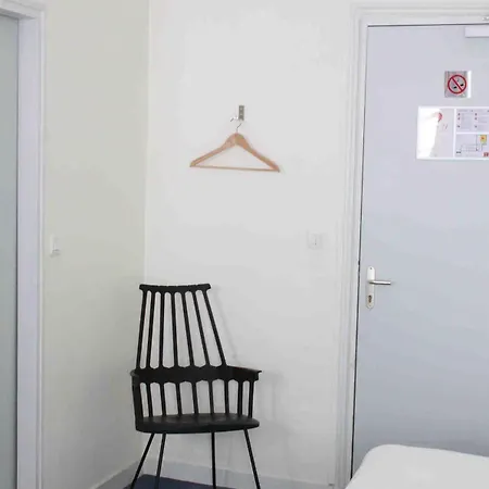 Hotel Henri Iv 2*
