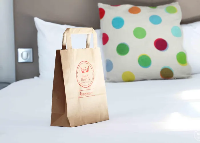 Otel Henri Iv La Rochelle (Charente-Maritime)