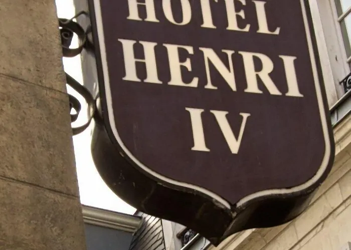Henri Iv Otel 2*